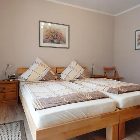 Ferienwohnungen Stark Farm stay *